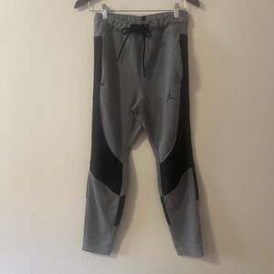 Nike Jordan Grey and Black Athletic Fleece Joggers, Size Small